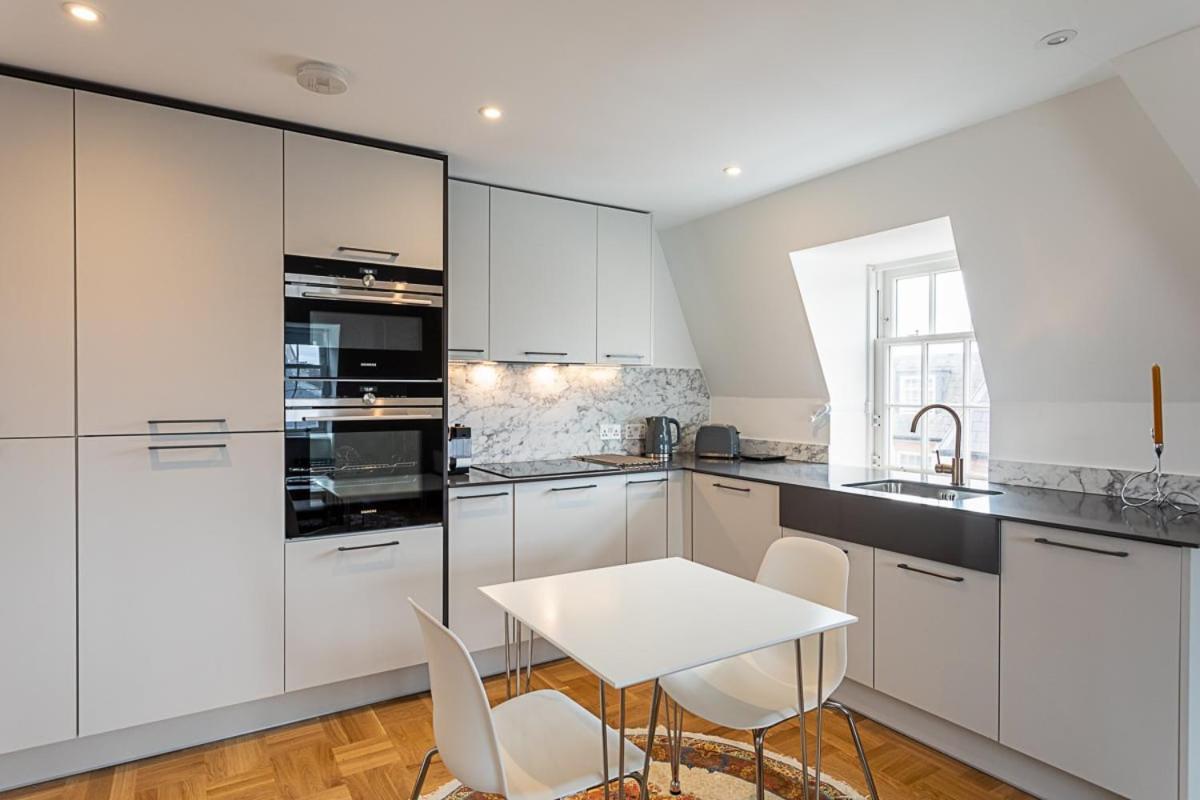 Modern And Stylish In West Kensington Appartement