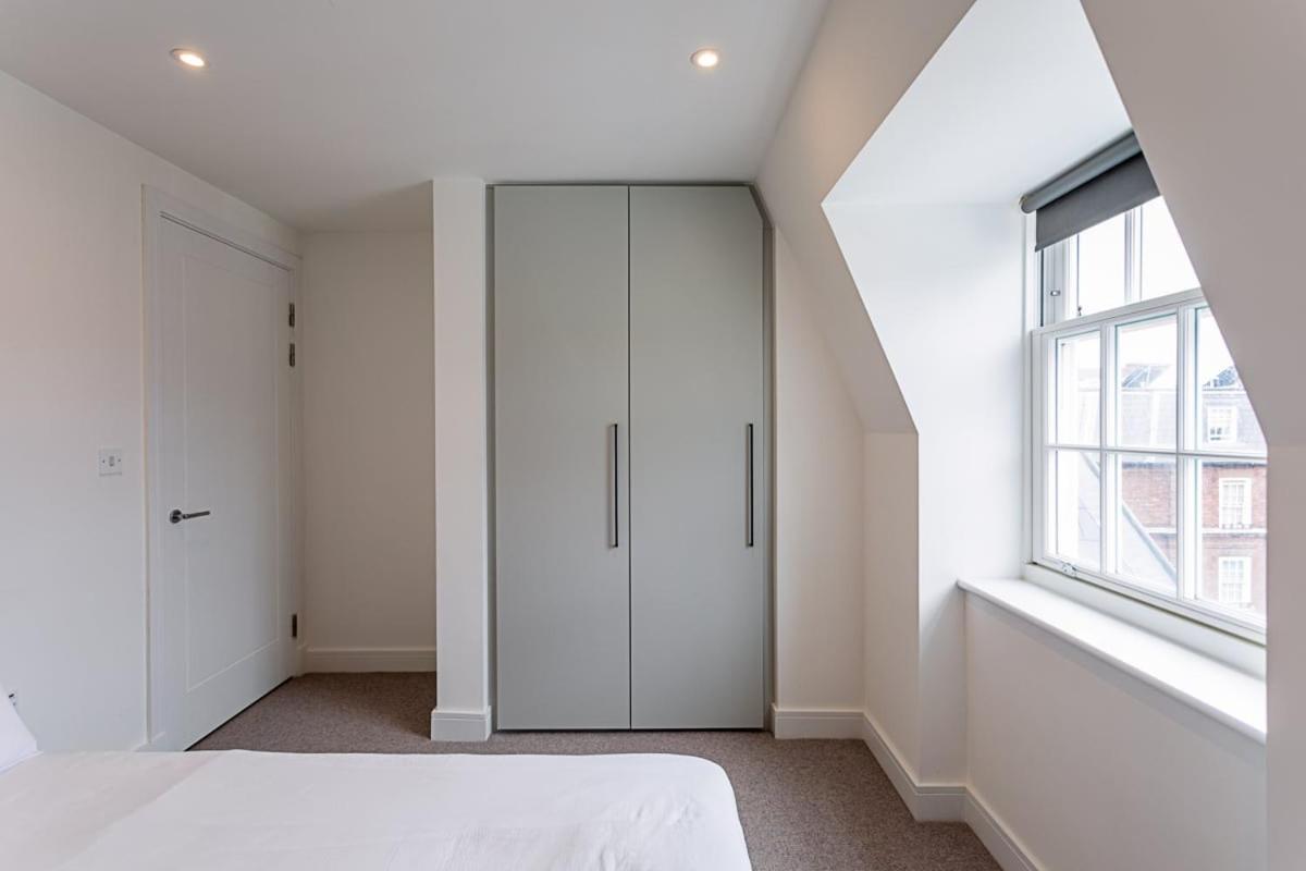 Modern And Stylish In West Kensington Londra